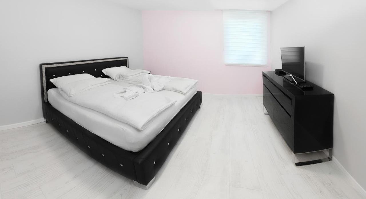Corso Lux Apartman Gyula Eksteriør bilde